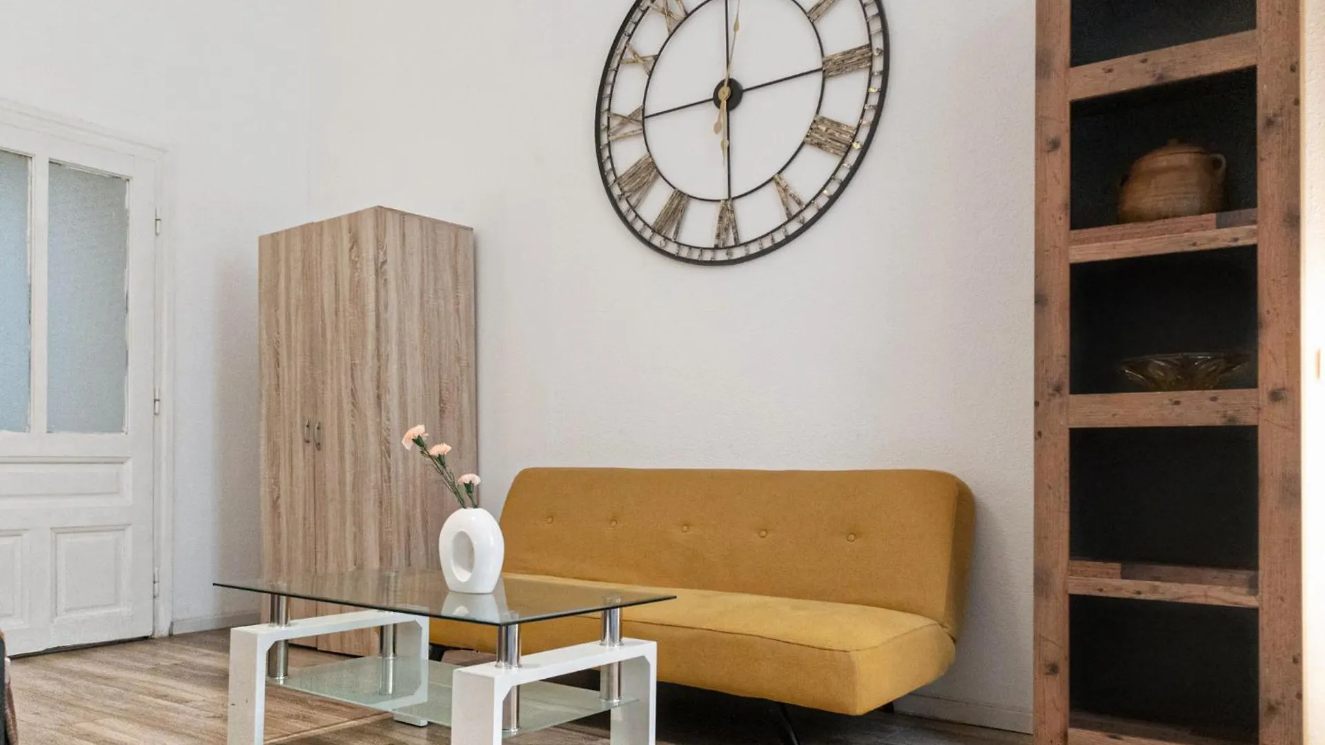 Spacious 1Br Apt, Wifi & Tv, With A Great Location Vienne