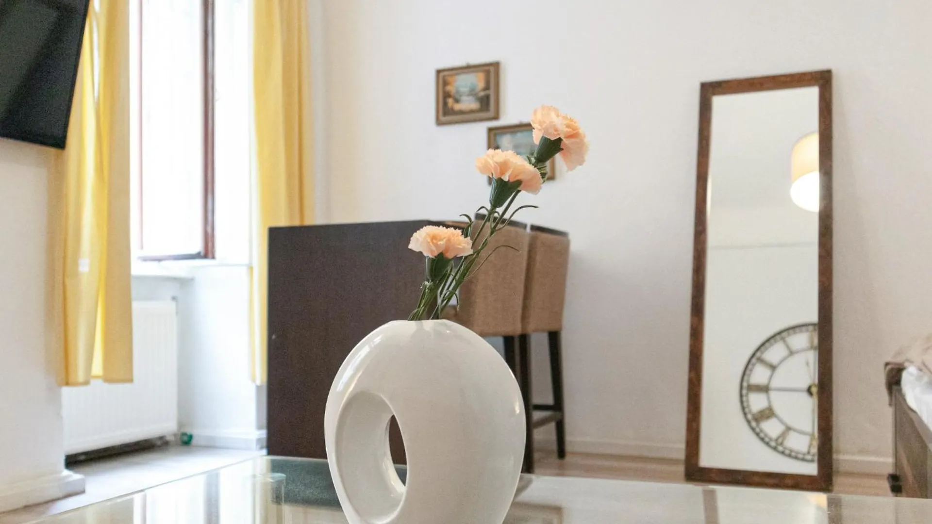 Spacious 1Br Apt, Wifi & Tv, With A Great Location Vienne 0*,