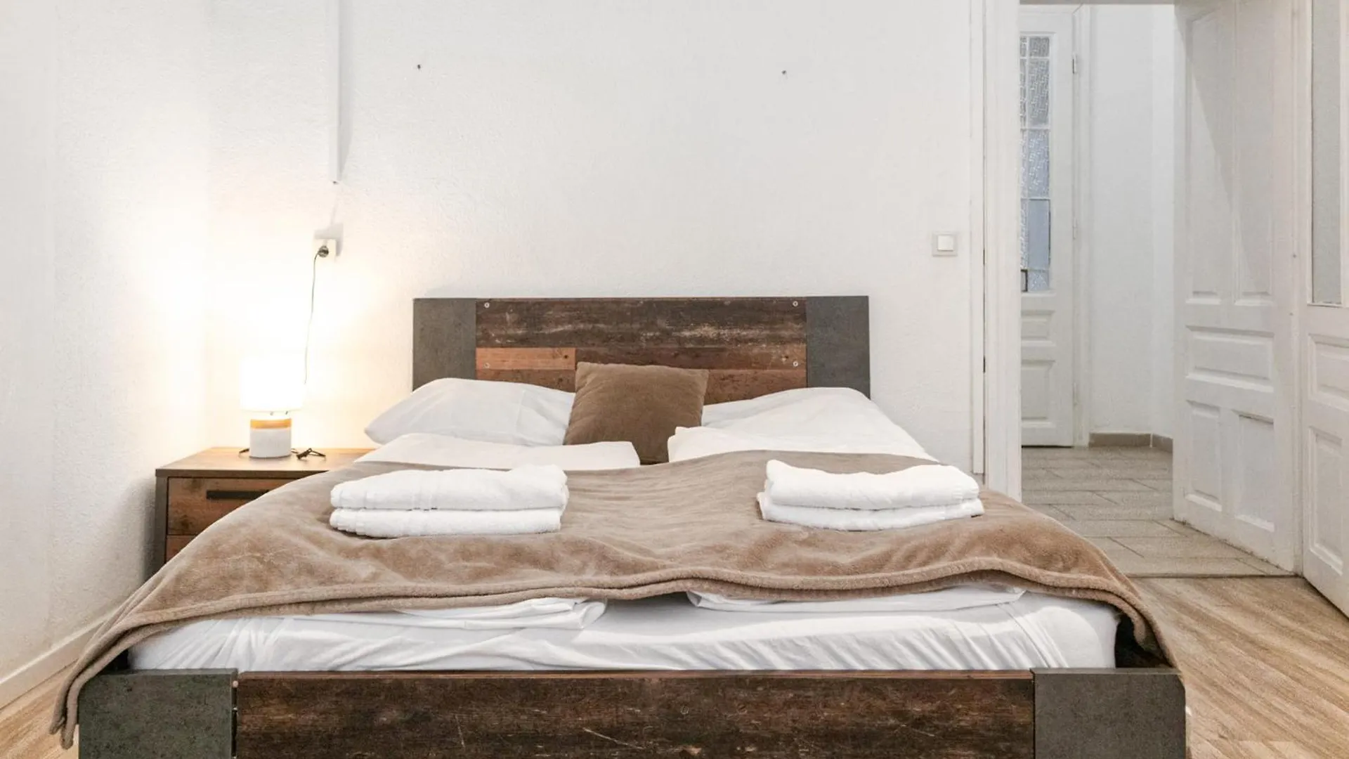 Spacious 1Br Apt, Wifi & Tv, With A Great Location Vienna